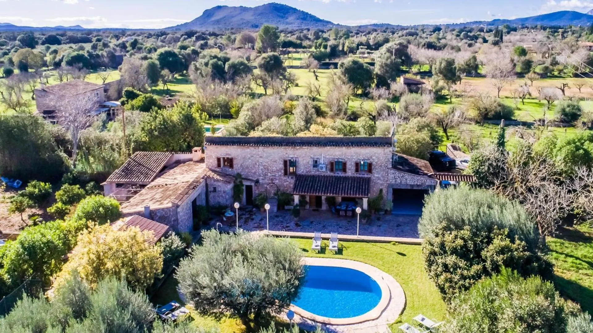 Rural Finca For 8 Guests Búger 펜션